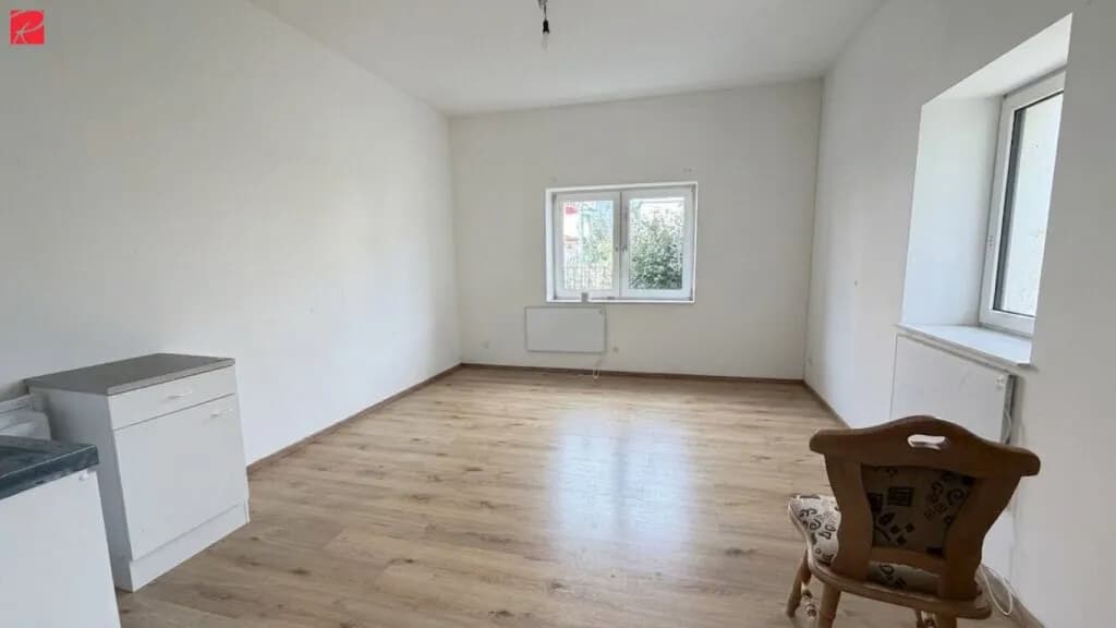 6-Zimmer-Gewerbeimmobilie kaufen in Baden – 126 m², € 299.000 – Bild 4 von 7