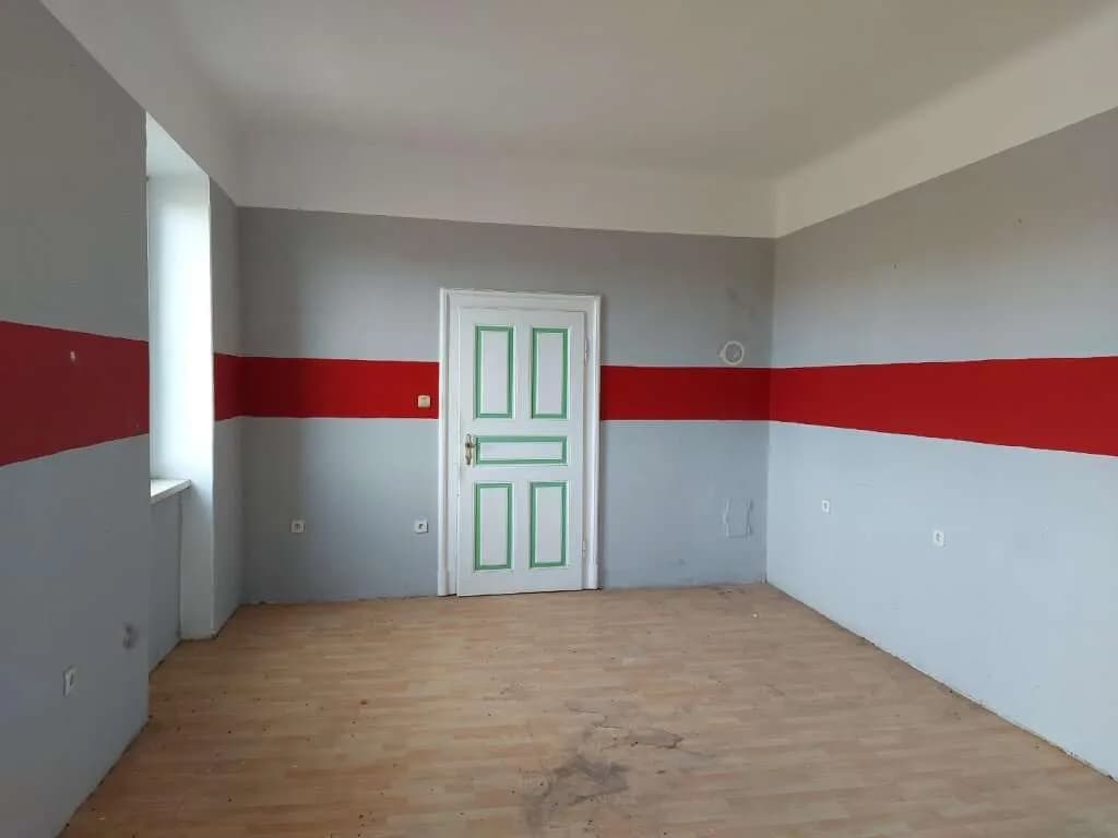 10-Zimmer-Gewerbeimmobilie kaufen in Hollabrunn – 281 m², € 299.000 – Bild 5 von 7