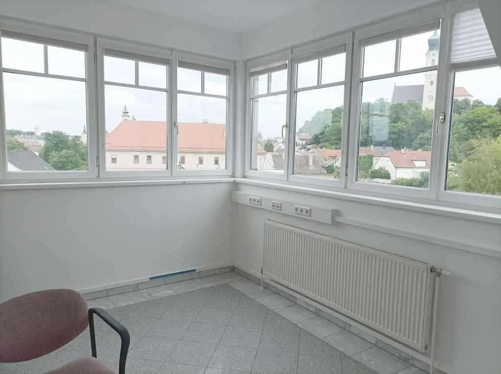 6-Zimmer-Gewerbeimmobilie mieten in Mistelbach – 74 m², € 1.073 – Bild 11 von 22