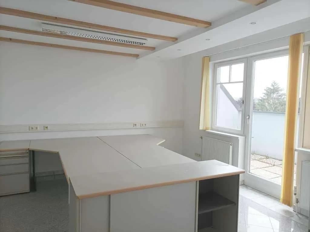 6-Zimmer-Gewerbeimmobilie mieten in Mistelbach – 74 m², € 1.073 – Bild 13 von 22