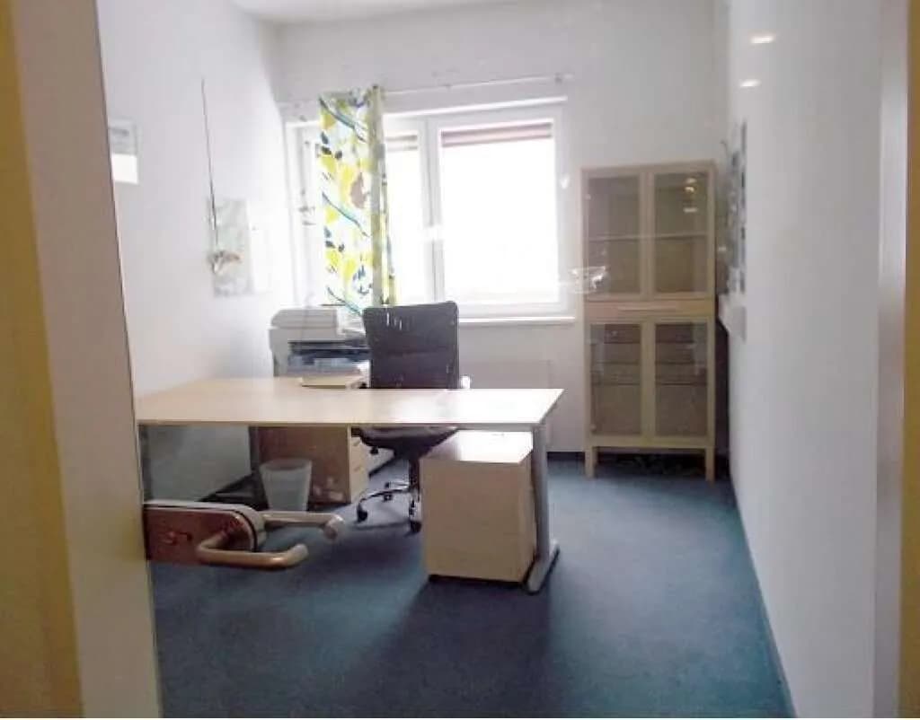 10-Zimmer-Gewerbeimmobilie mieten in Mistelbach – 327 m², € 3.924 – Bild 4 von 6