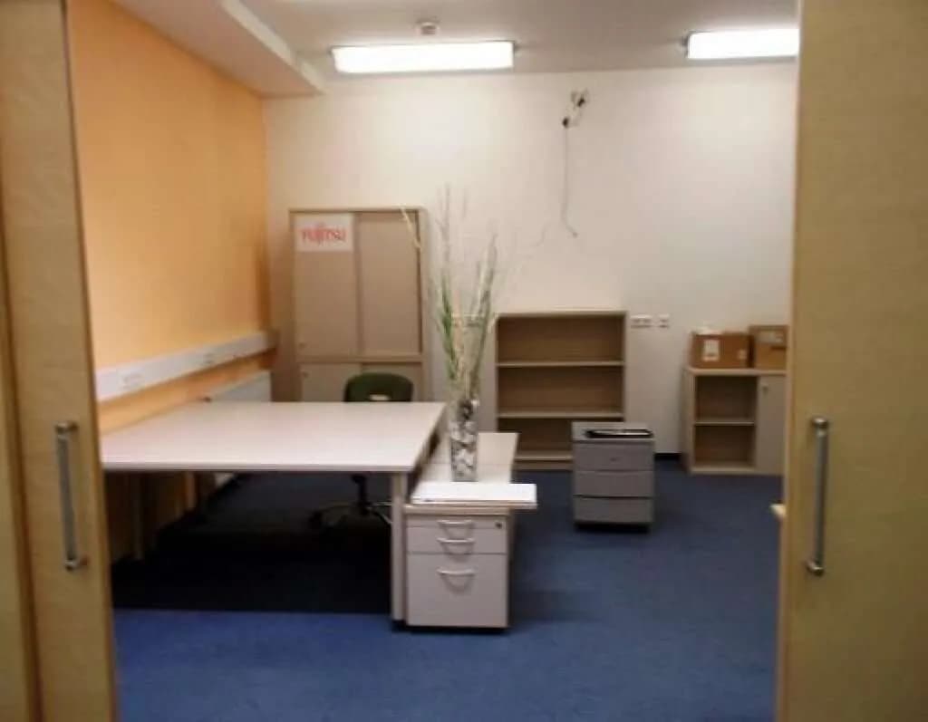 10-Zimmer-Gewerbeimmobilie mieten in Mistelbach – 327 m², € 3.924 – Bild 6 von 6