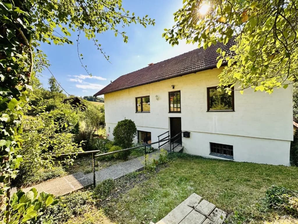 Haus kaufen in Neunkirchen – 123,9 m², € 189.000 – Bild 2 von 32