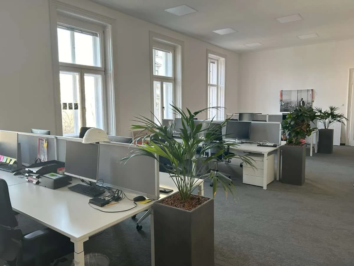 Gewerbeimmobilie mieten in Wien – 650 m², € 26 – Bild 2 von 16
