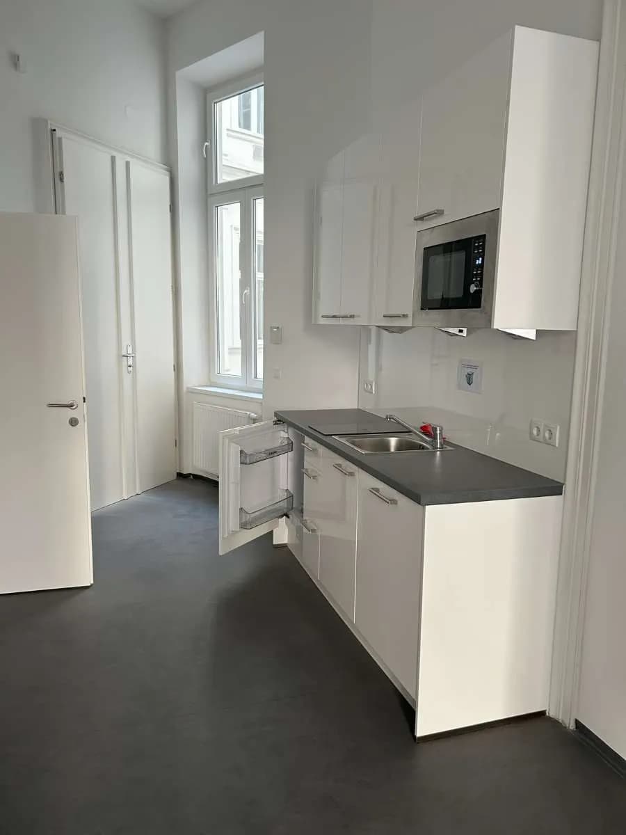 Gewerbeimmobilie mieten in Wien – 650 m², € 26 – Bild 12 von 16