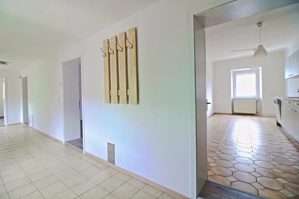 3-Zimmer-Wohnung mieten in Leoben – 128 m², € 790 – Bild 3 von 6