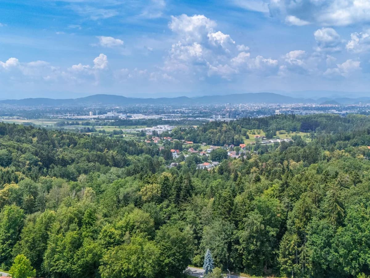 Grundstück kaufen in Graz-Umgebung – 1 000 m², € 399.000