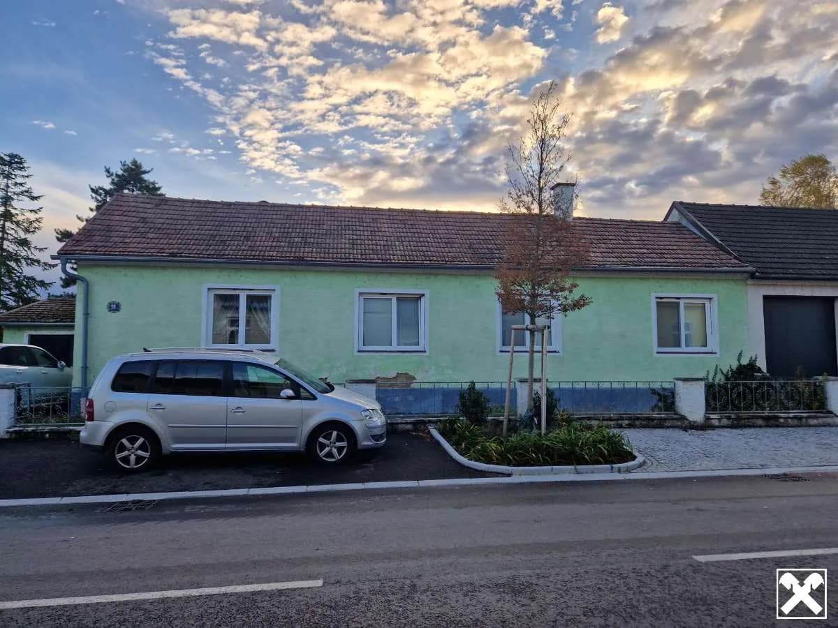 5-Zimmer-Haus kaufen in Tulln – 120 m², € 350.000 – Bild 1 von 11
