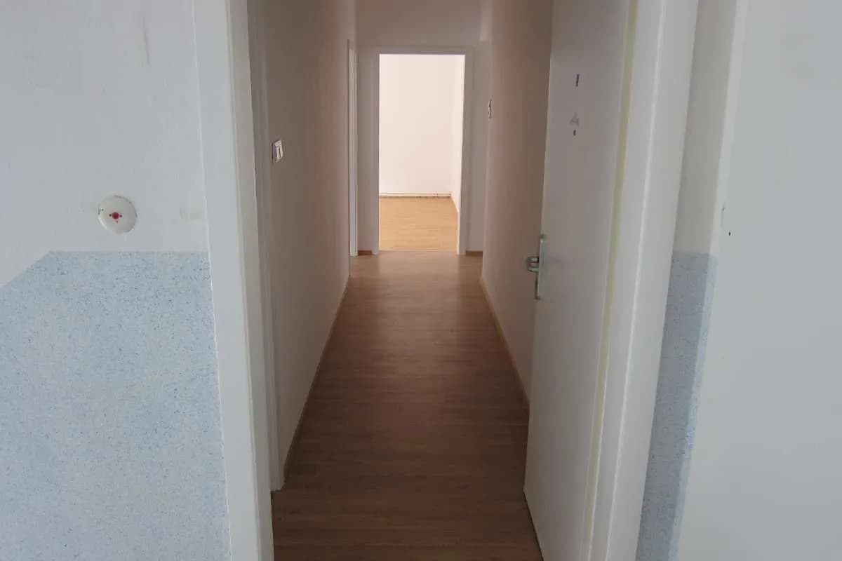 3-Zimmer-Wohnung mieten in Neunkirchen – 63 m², € 495 – Bild 22 von 26