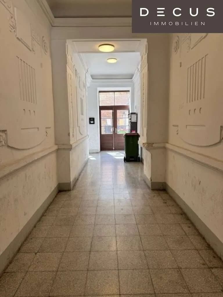 Immobilie kaufen in Wien – 445 m², € 220.000 – Bild 2 von 2