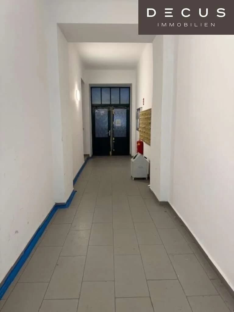 Immobilie kaufen in Wien – 360 m², € 250.000 – Bild 2 von 2