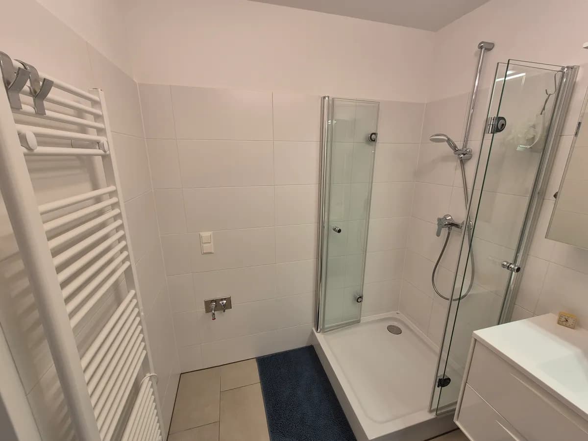 2-Zimmer-Wohnung mieten in Baden – 53 m², € 990 – Bild 7 von 16