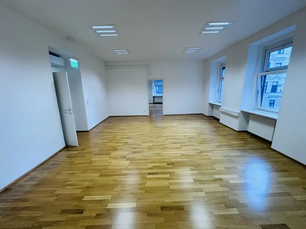 7-Zimmer-Gewerbeimmobilie mieten in Wien – 202 m², € 4.167