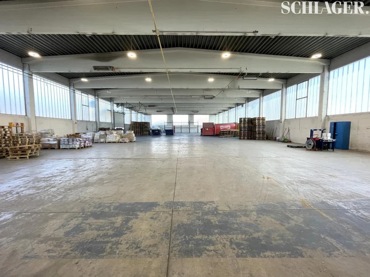 Gewerbeimmobilie mieten in Graz – 2 055 m² – Bild 1 von 5