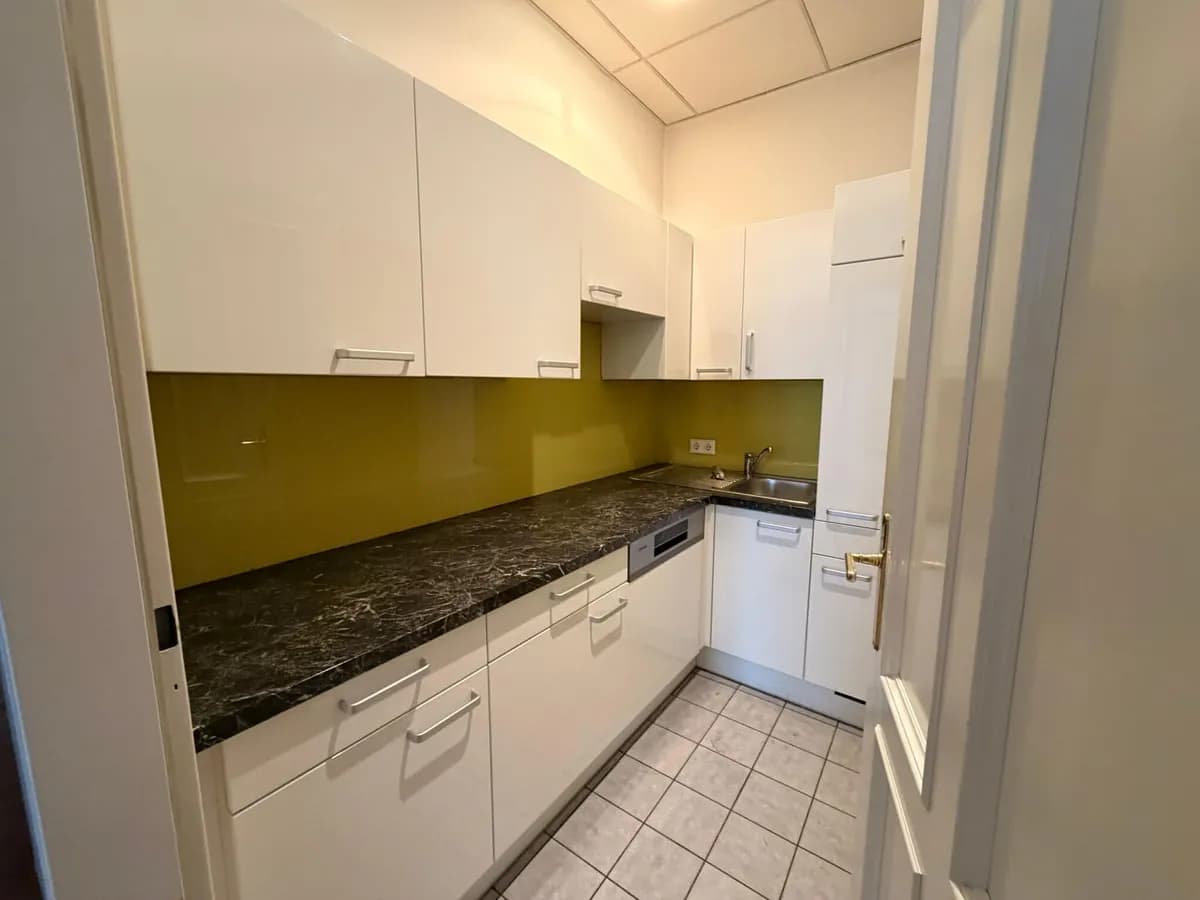 Gewerbeimmobilie mieten in Wien – 384 m², € 7.752 – Bild 8 von 12