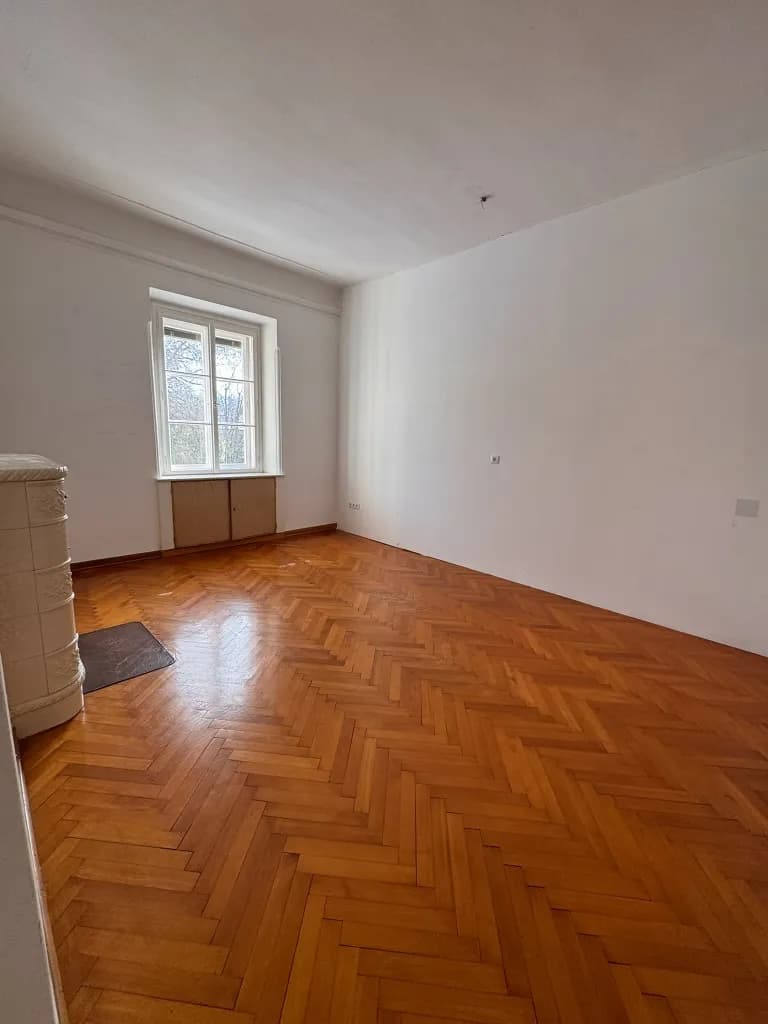 5-Zimmer-Gewerbeimmobilie mieten in Steyr – 115 m², € 1.100 – Bild 4 von 9