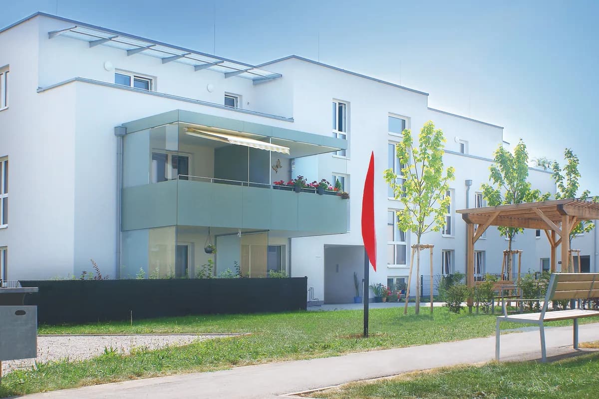 3-Zimmer-Wohnung mieten in Gmunden – 90 m², € 890 – Bild 2 von 4