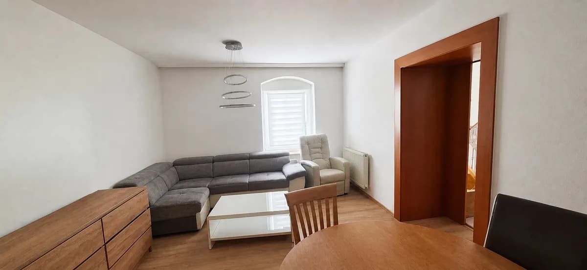 7-Zimmer-Wohnung mieten in Eferding – 147 m², € 1.490