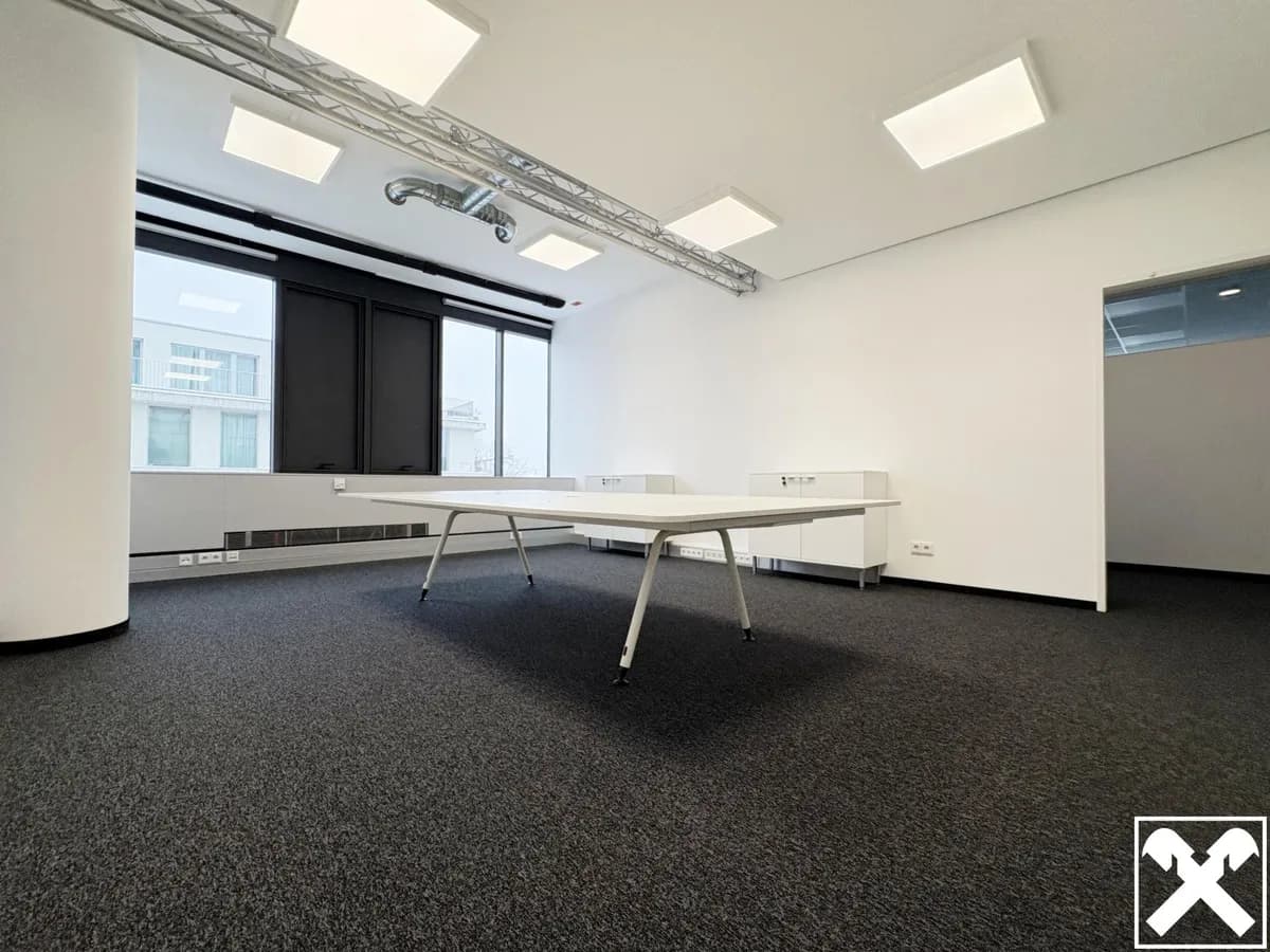 6-Zimmer-Gewerbeimmobilie mieten in Wels – 195 m², € 3.065 – Bild 5 von 9