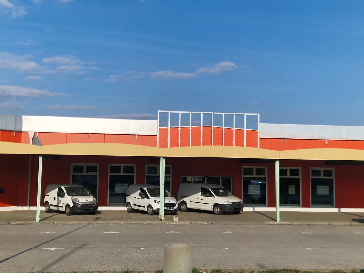 Gewerbeimmobilie mieten in Mattersburg – 700 m², € 5