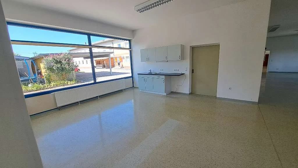 3-Zimmer-Gewerbeimmobilie mieten in Steyr – 125 m² – Bild 5 von 11