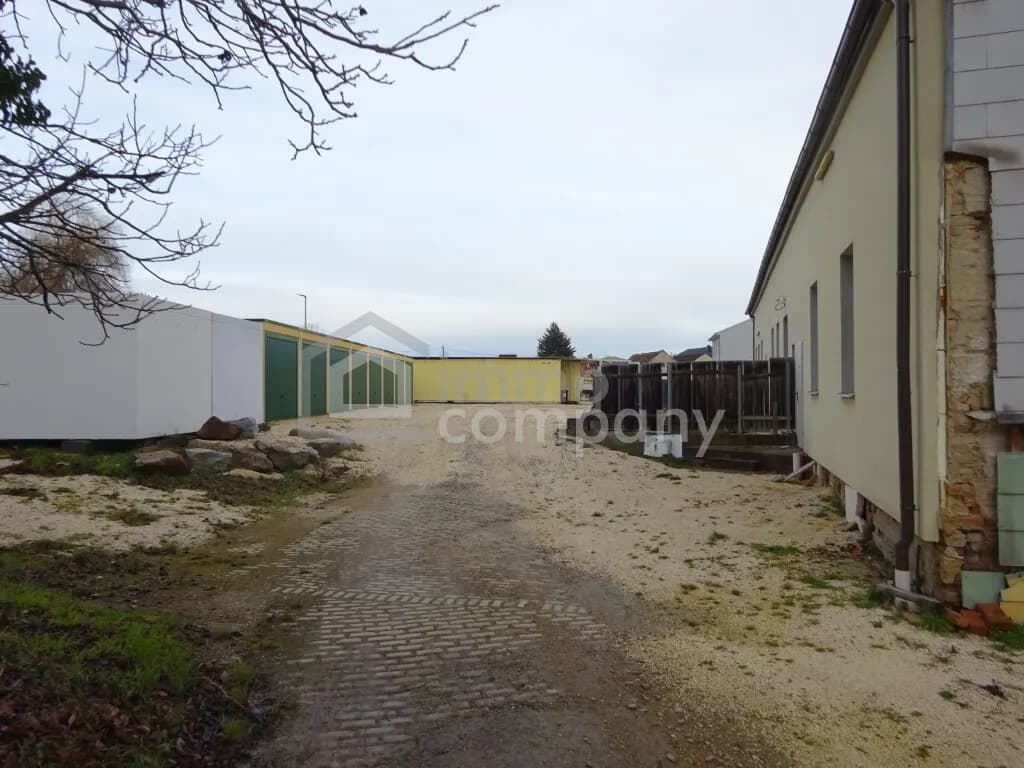 8-Zimmer-Gewerbeimmobilie kaufen in Hollabrunn – 300 m², € 689.000 – Bild 2 von 16