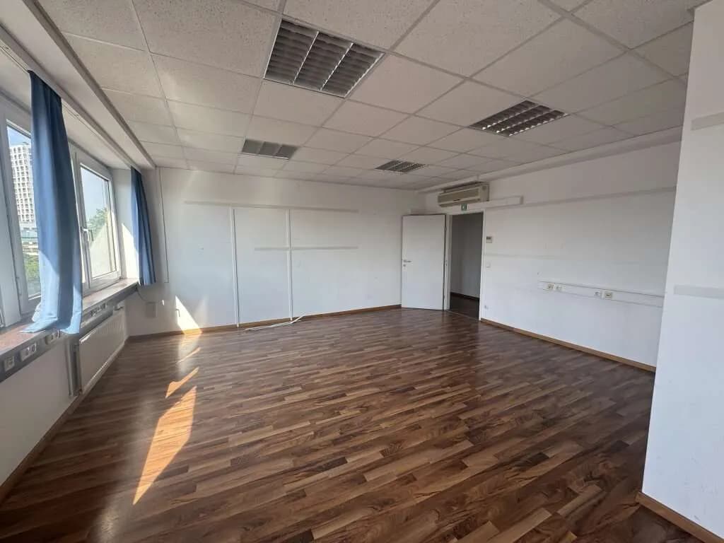 Gewerbeimmobilie mieten in Linz – 204 m², € 2.529 – Bild 4 von 22