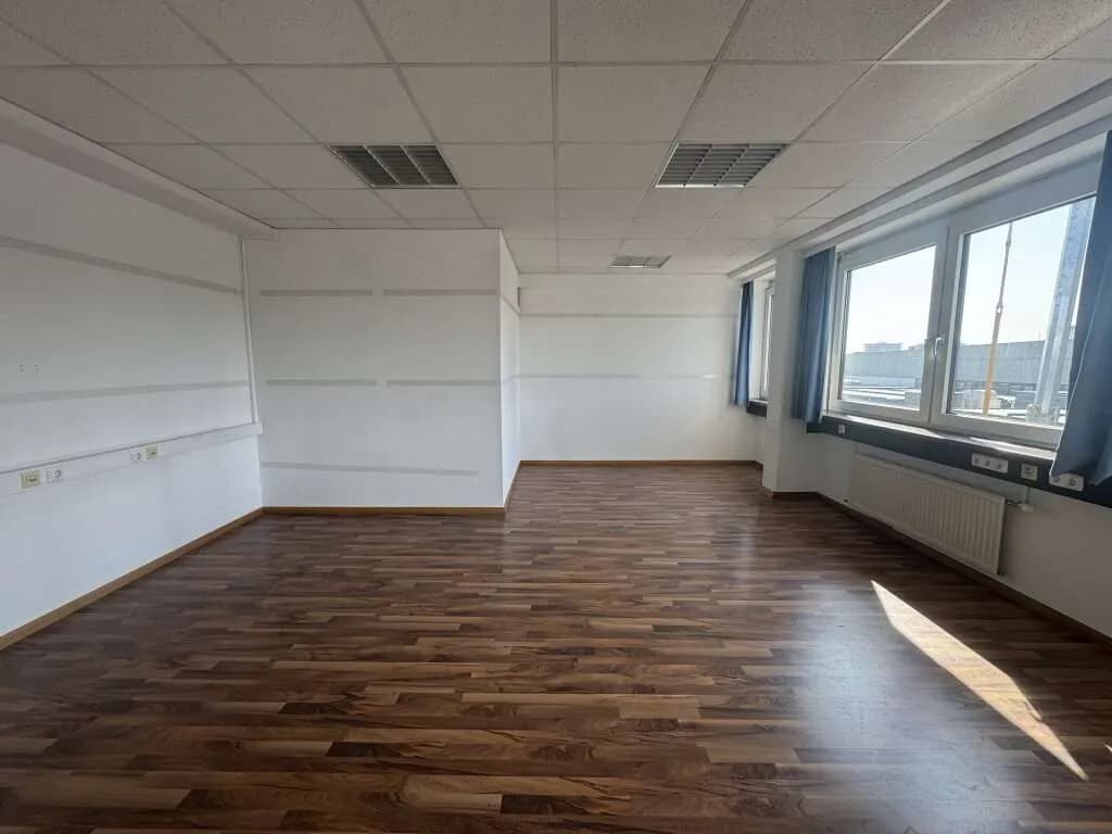 Gewerbeimmobilie mieten in Linz – 204 m², € 2.529 – Bild 5 von 22