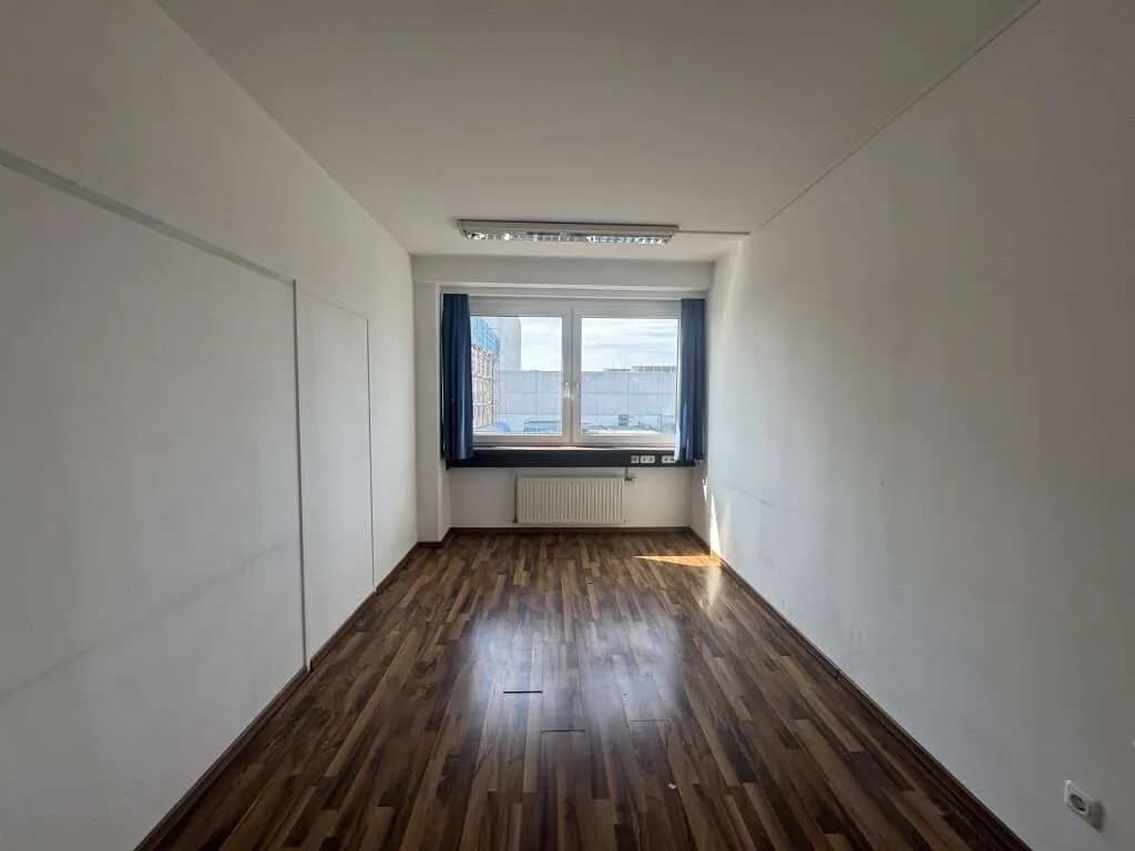 Gewerbeimmobilie mieten in Linz – 204 m², € 2.529 – Bild 7 von 22