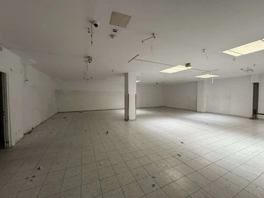 Gewerbeimmobilie mieten in Linz – 849 m², € 14.479