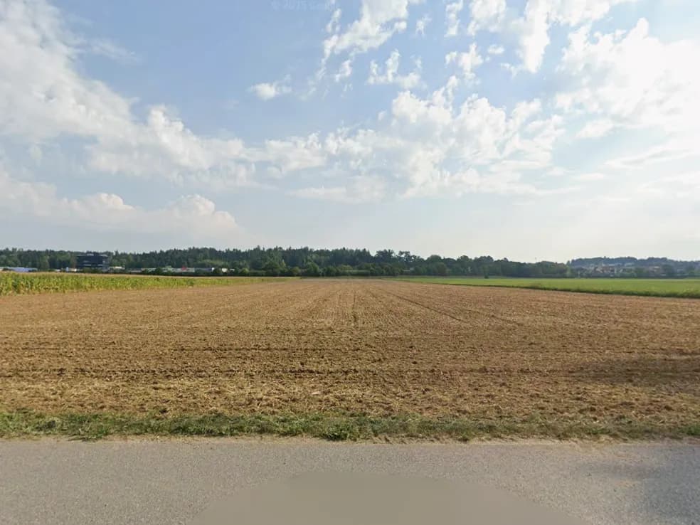 Grundstück kaufen in Graz-Umgebung – 32 500 m² – Bild 2 von 2