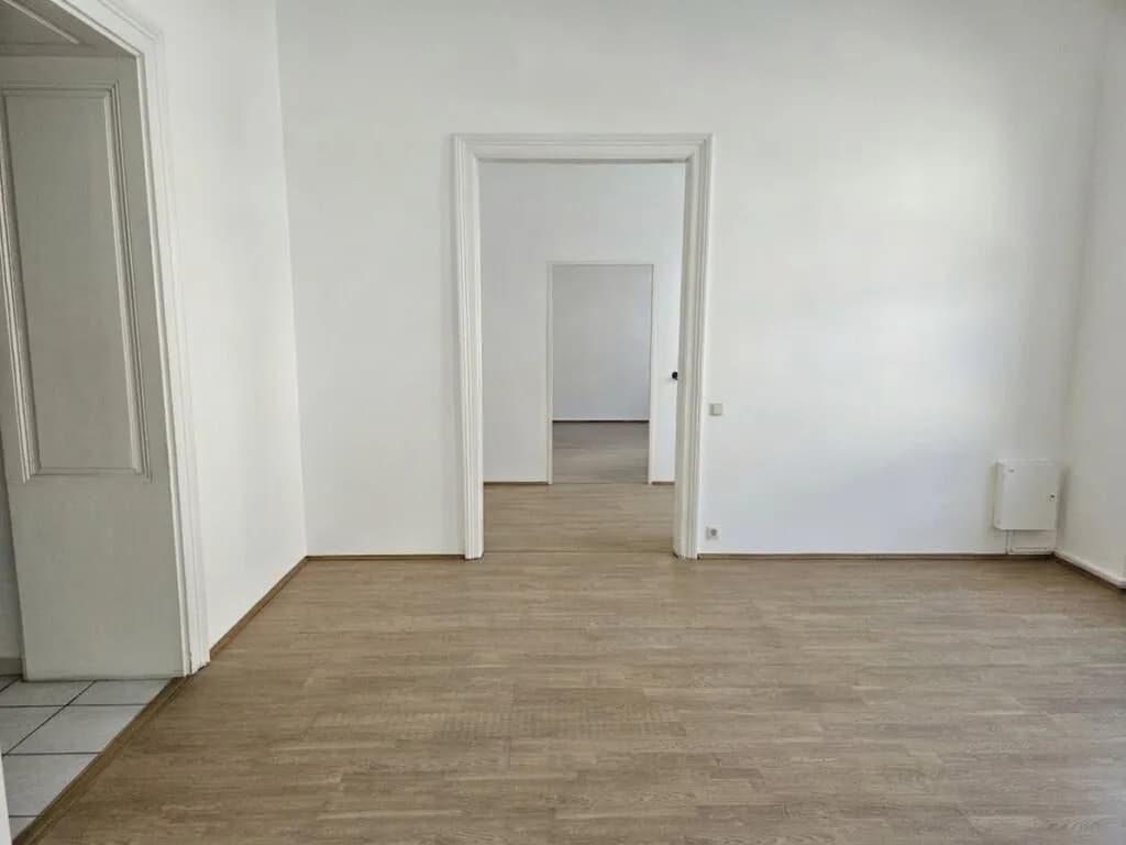 7-Zimmer-Gewerbeimmobilie mieten in Wien – 140 m², € 1.933 – Bild 3 von 15