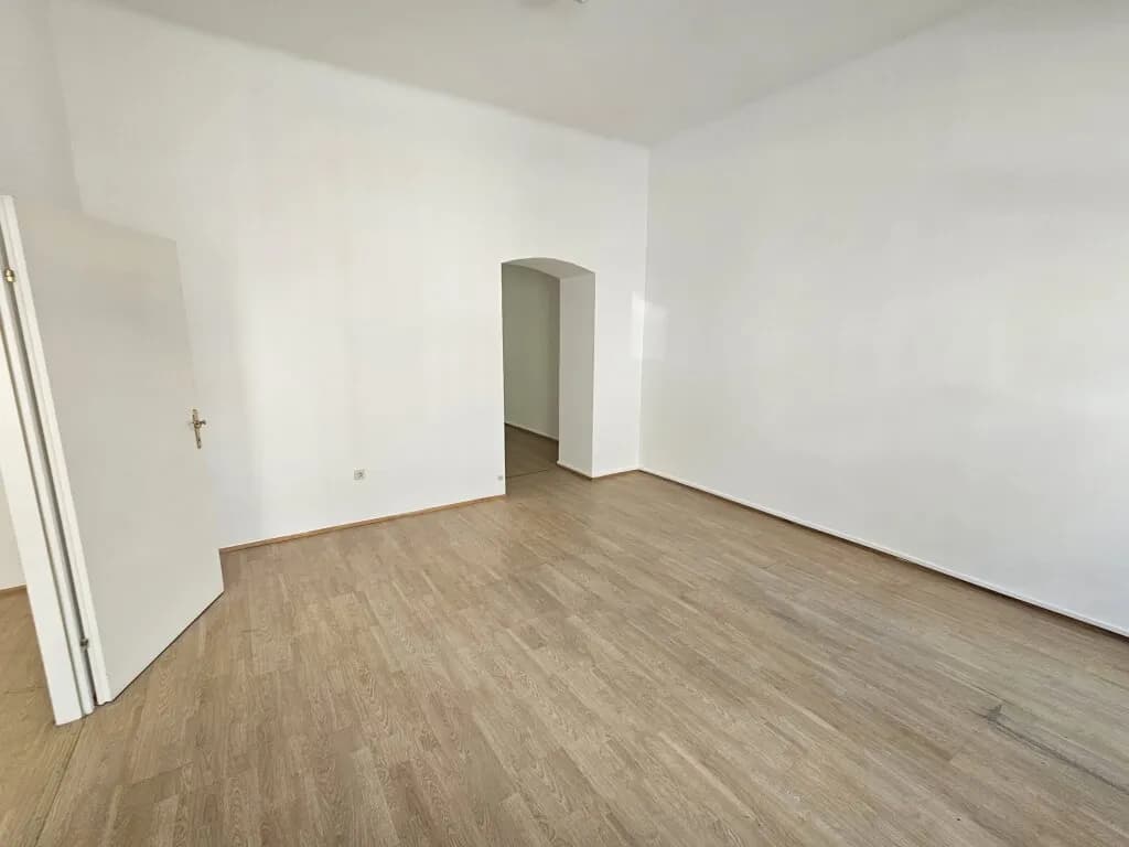 7-Zimmer-Gewerbeimmobilie mieten in Wien – 140 m², € 1.933 – Bild 4 von 15