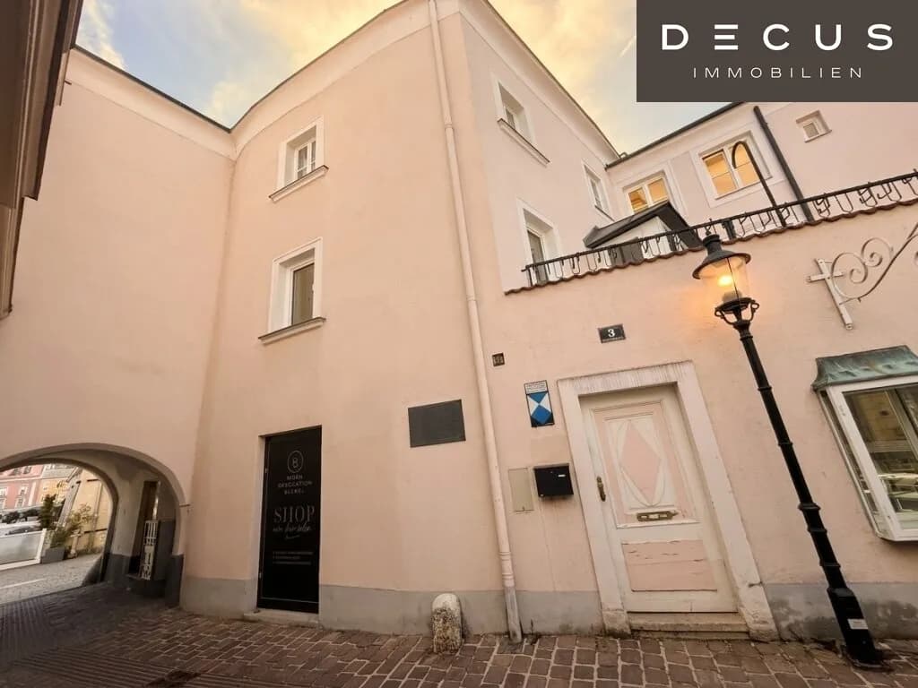 7-Zimmer-Immobilie kaufen in Wiener Neustadt – 295,83 m², € 790.000 – Bild 2 von 44