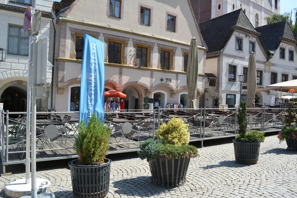 Gewerbeimmobilie mieten in Steyr – 58 m², € 942
