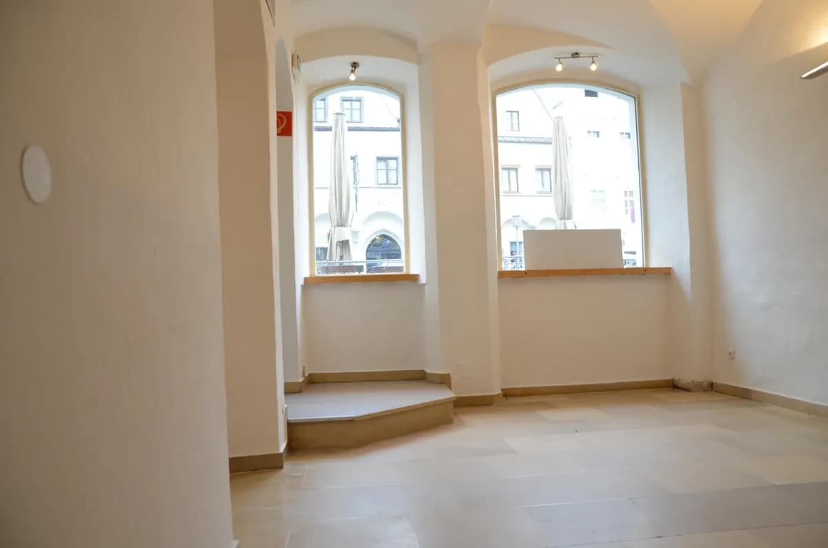 Gewerbeimmobilie mieten in Steyr – 58 m², € 942 – Bild 2 von 10