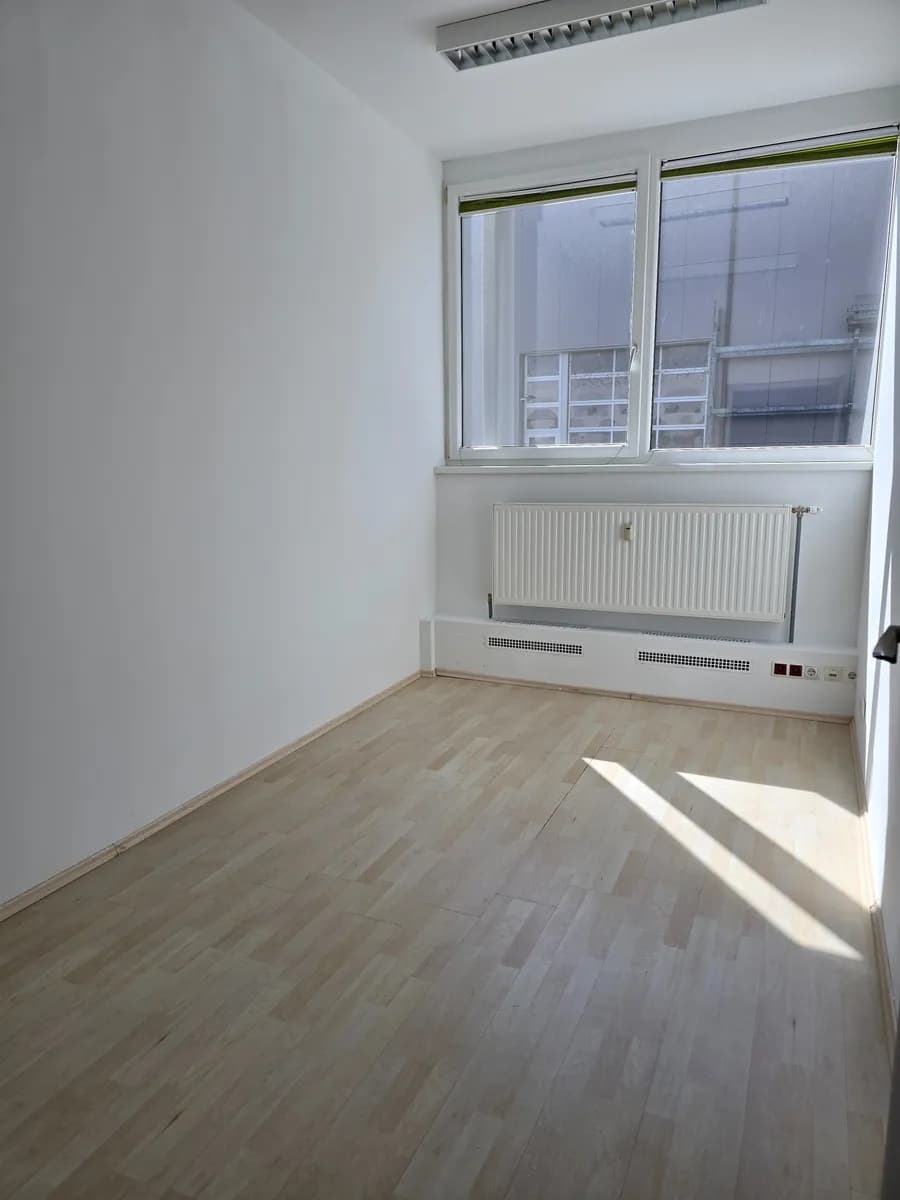 6-Zimmer-Gewerbeimmobilie mieten in Krems an der Donau – 192 m², € 1.870 – Bild 13 von 16