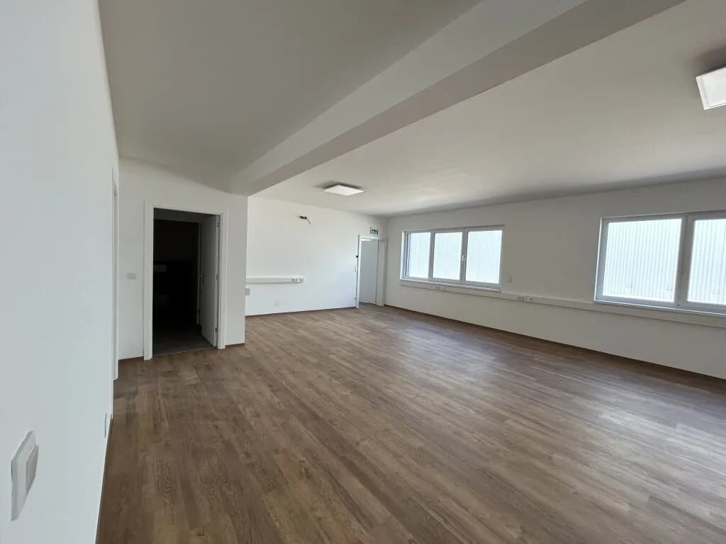 4-Zimmer-Gewerbeimmobilie mieten in Baden – 167 m², € 2.506 – Bild 4 von 17
