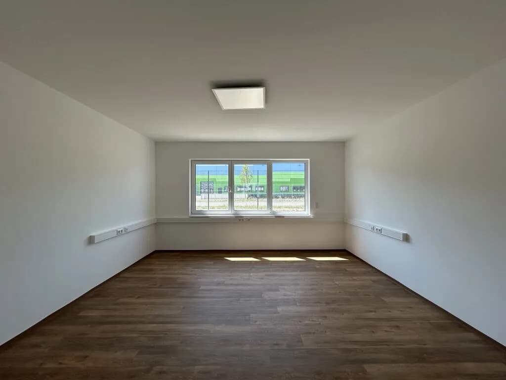 4-Zimmer-Gewerbeimmobilie mieten in Baden – 167 m², € 2.506 – Bild 9 von 17