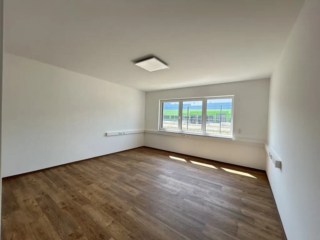 4-Zimmer-Gewerbeimmobilie mieten in Baden – 167 m², € 2.506 – Bild 12 von 17