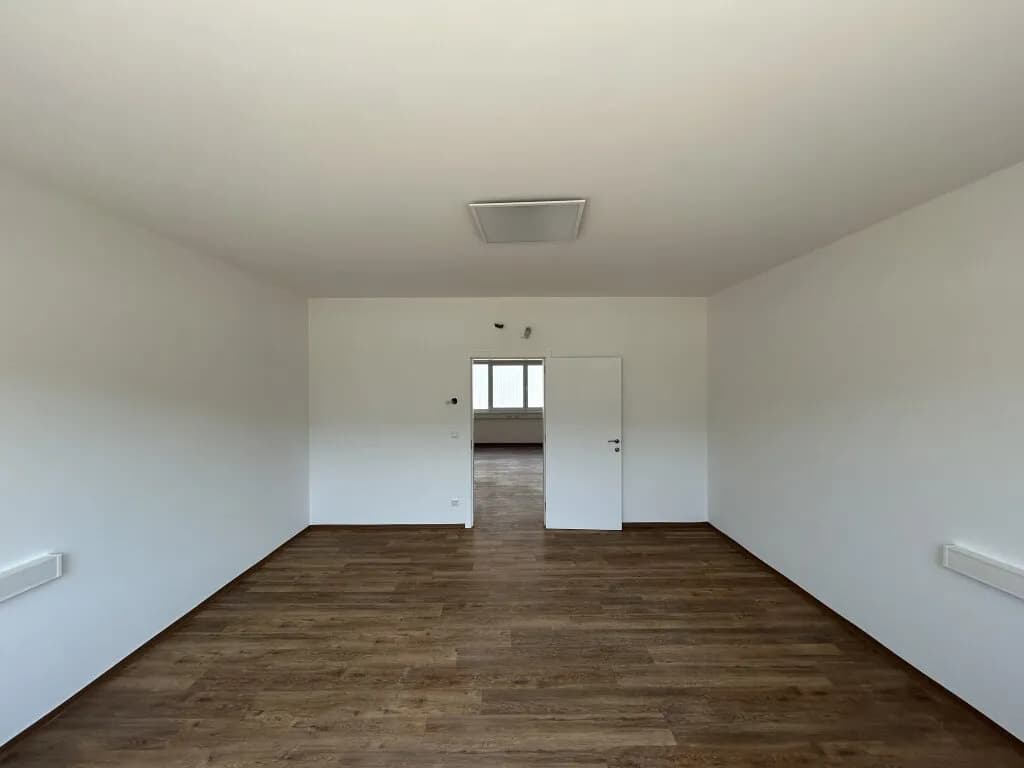 4-Zimmer-Gewerbeimmobilie mieten in Baden – 167 m², € 2.506 – Bild 14 von 17