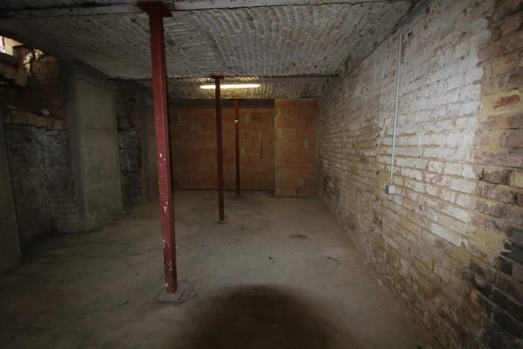 1-Zimmer-Gewerbeimmobilie mieten in Wien – 110 m², € 401 – Bild 2 von 6