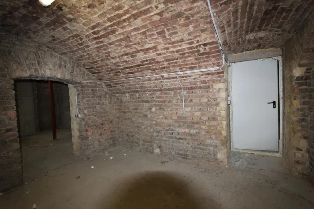 1-Zimmer-Gewerbeimmobilie mieten in Wien – 110 m², € 401 – Bild 5 von 6