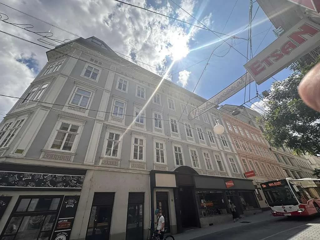 4-Zimmer-Immobilie mieten in Wien – 135 m², € 2.200 – Bild 17 von 22