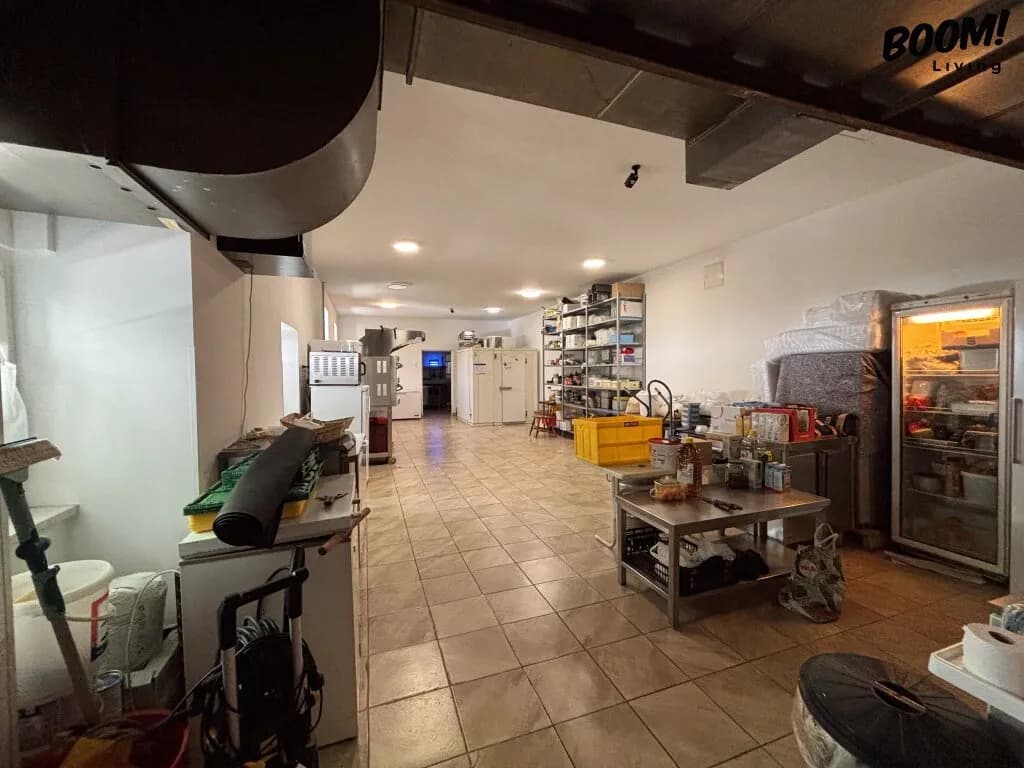 4-Zimmer-Gewerbeimmobilie mieten in Wien – 252 m², € 3.542 – Bild 12 von 22