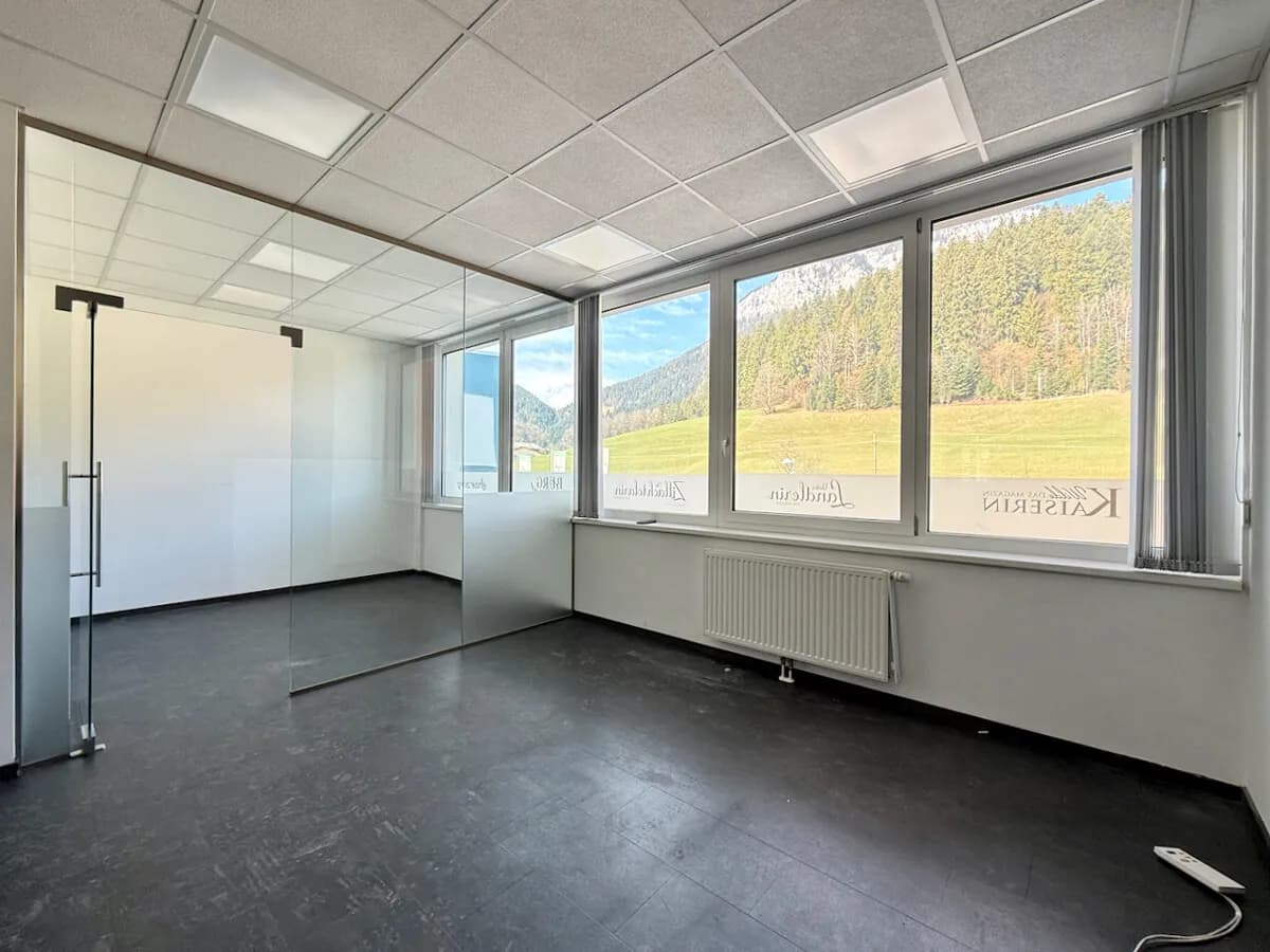 5-Zimmer-Gewerbeimmobilie mieten in Kufstein – 121 m², € 2.209 – Bild 3 von 14