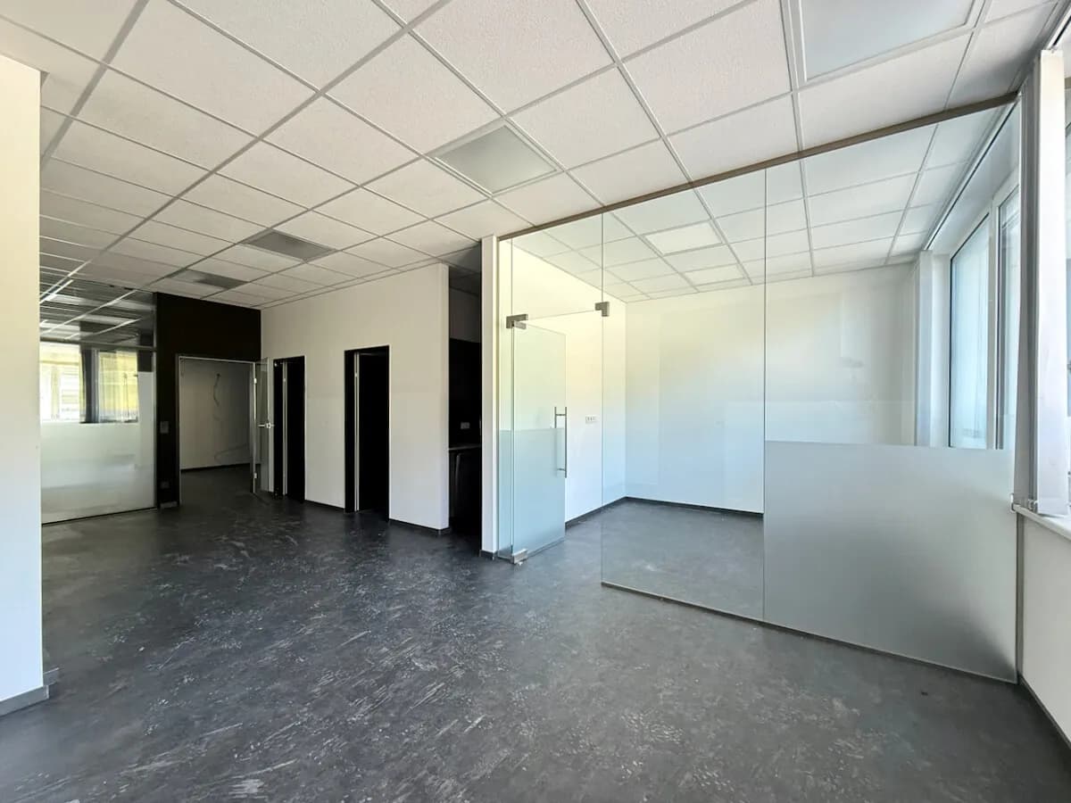 5-Zimmer-Gewerbeimmobilie mieten in Kufstein – 121 m², € 2.209 – Bild 5 von 14