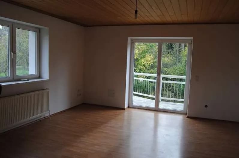 4-Zimmer-Wohnung mieten in Neunkirchen – 115 m², € 1.039