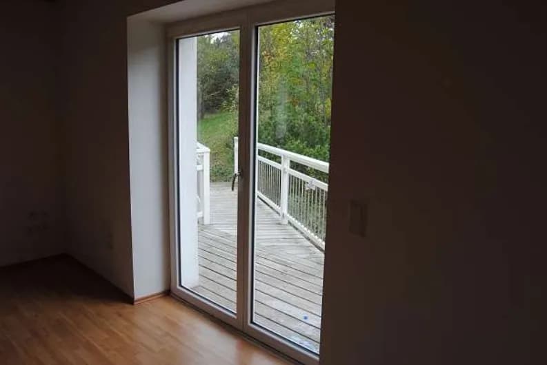 4-Zimmer-Wohnung mieten in Neunkirchen – 115 m², € 1.039 – Bild 2 von 9