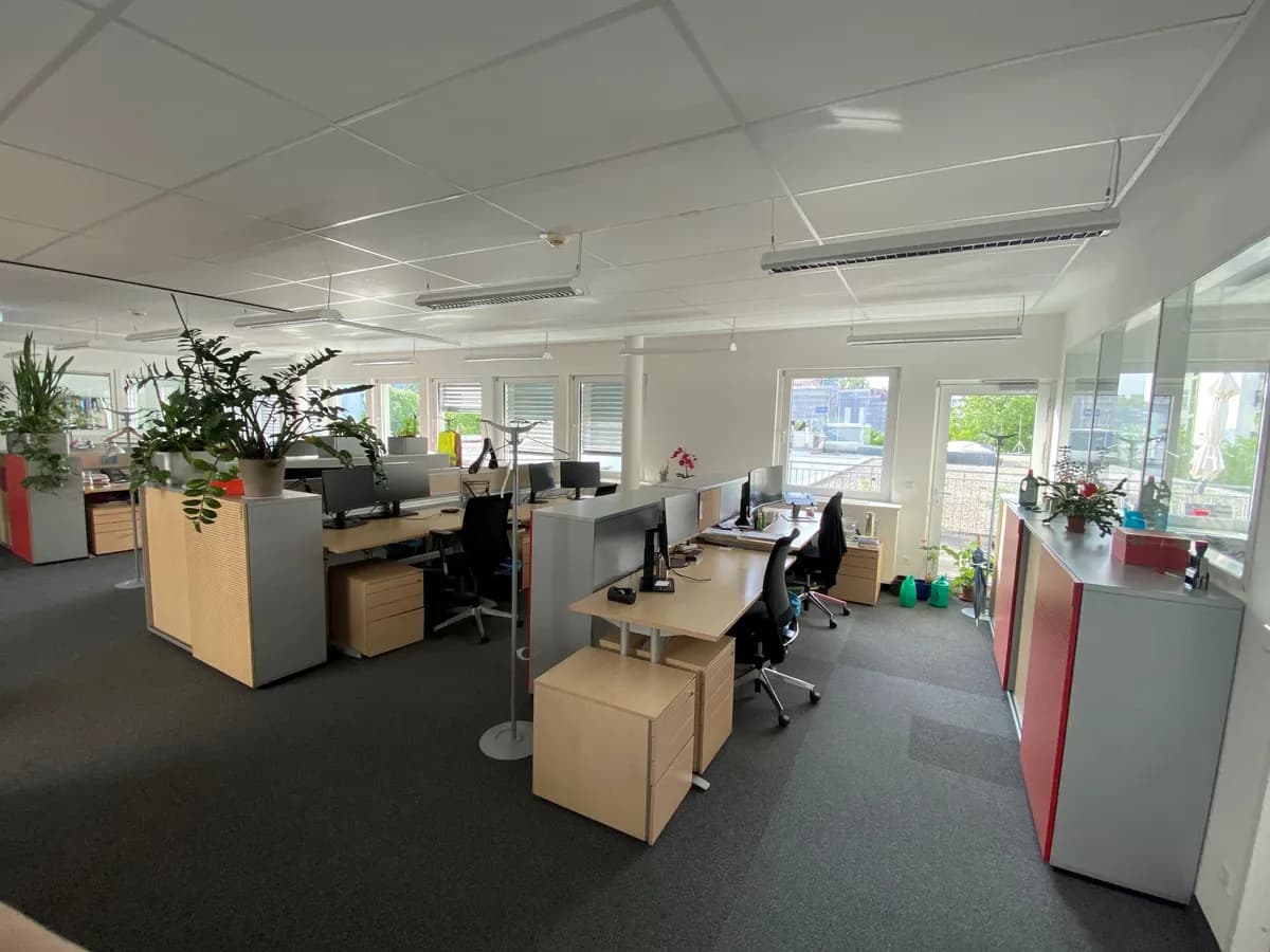 Gewerbeimmobilie mieten in Wien – 635 m², € 12.271